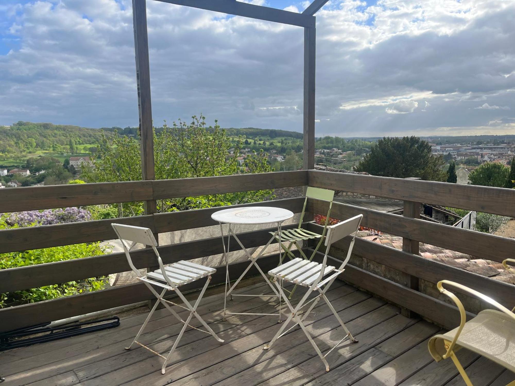 Les Jardins Suspendus Apartment Angoulême Екстериор снимка